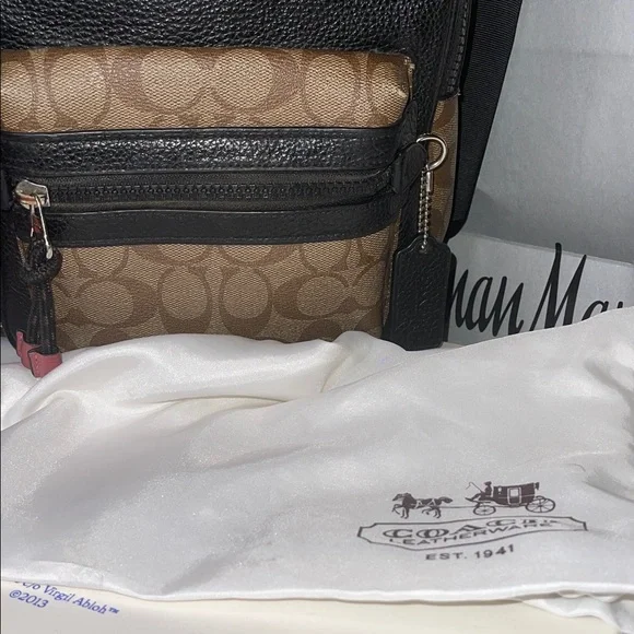 Coach Dark Brown and Tan Signature Backpack Limited Edition - Picture 3 of 12